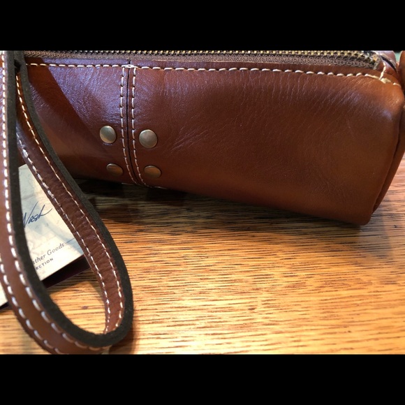 Patricia Nash Roll Case Wristlet - Picture 2 of 5